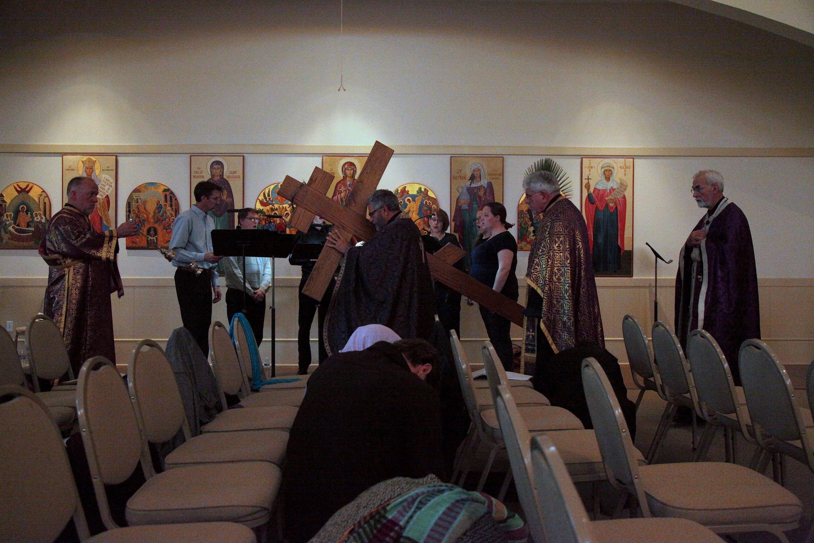 Holy Thursday (12 Gospels)